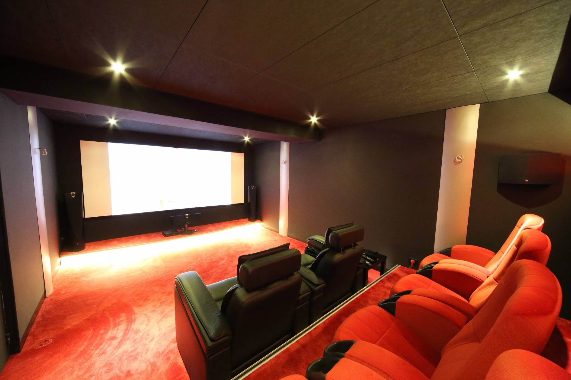 Salle de cinéma dédiée à Lyon